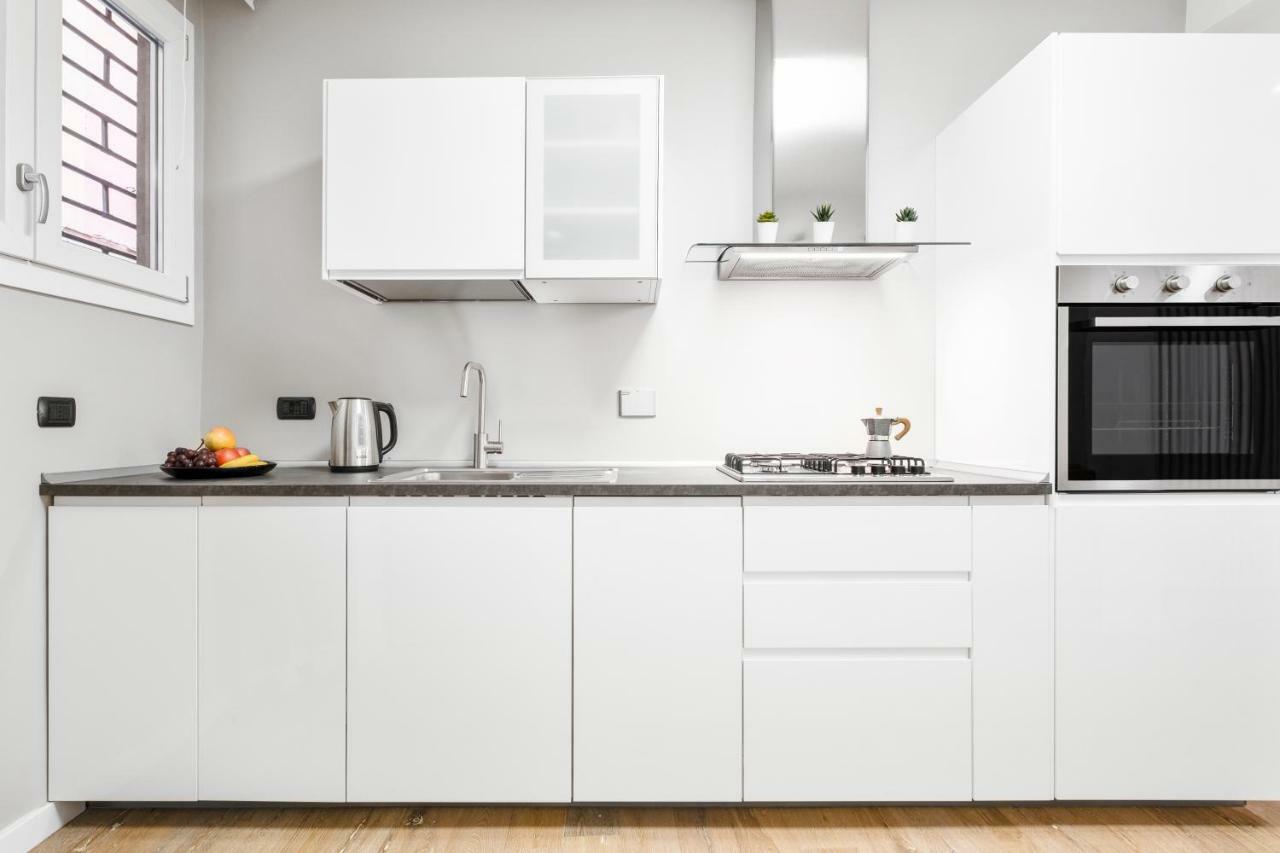 Duplex Luxurious Apt In The Heart Of Bologna Esterno foto