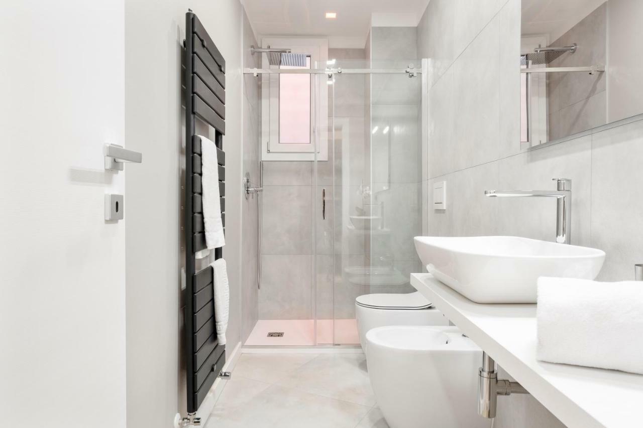 Duplex Luxurious Apt In The Heart Of Bologna Esterno foto